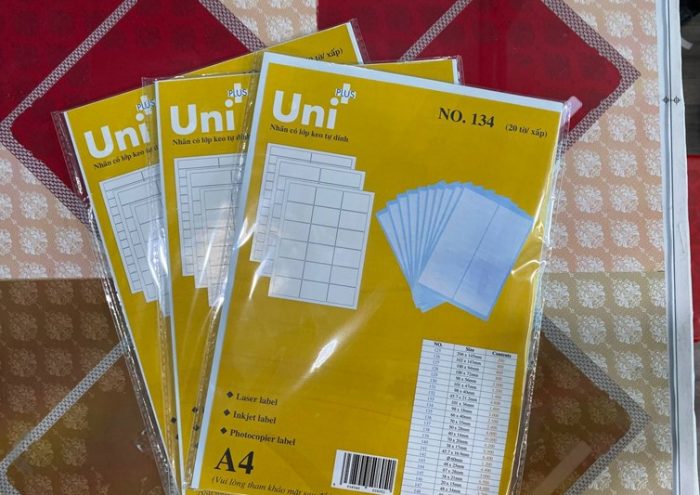 giay decal a4 uni plus