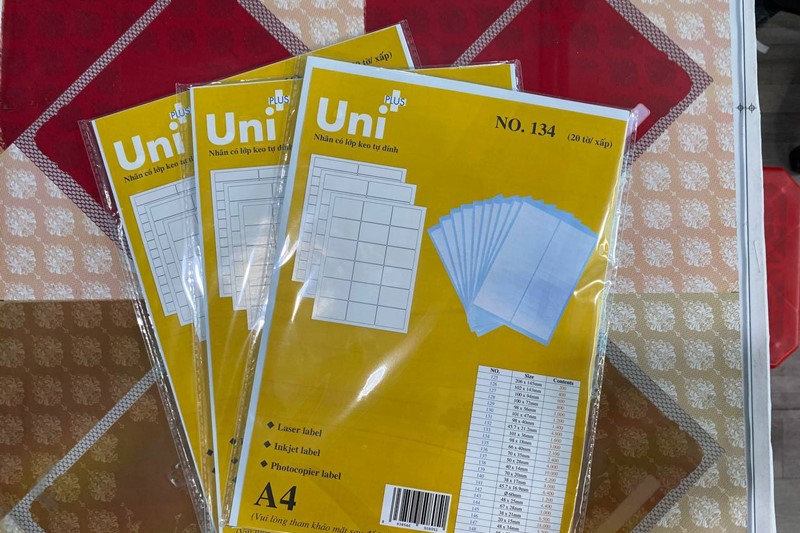 giay decal a4 uni plus